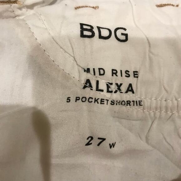 Urban Outfitters BDG Mid-Rise Alexa American Flag White Shorts sz 27 - Picture 3 of 3